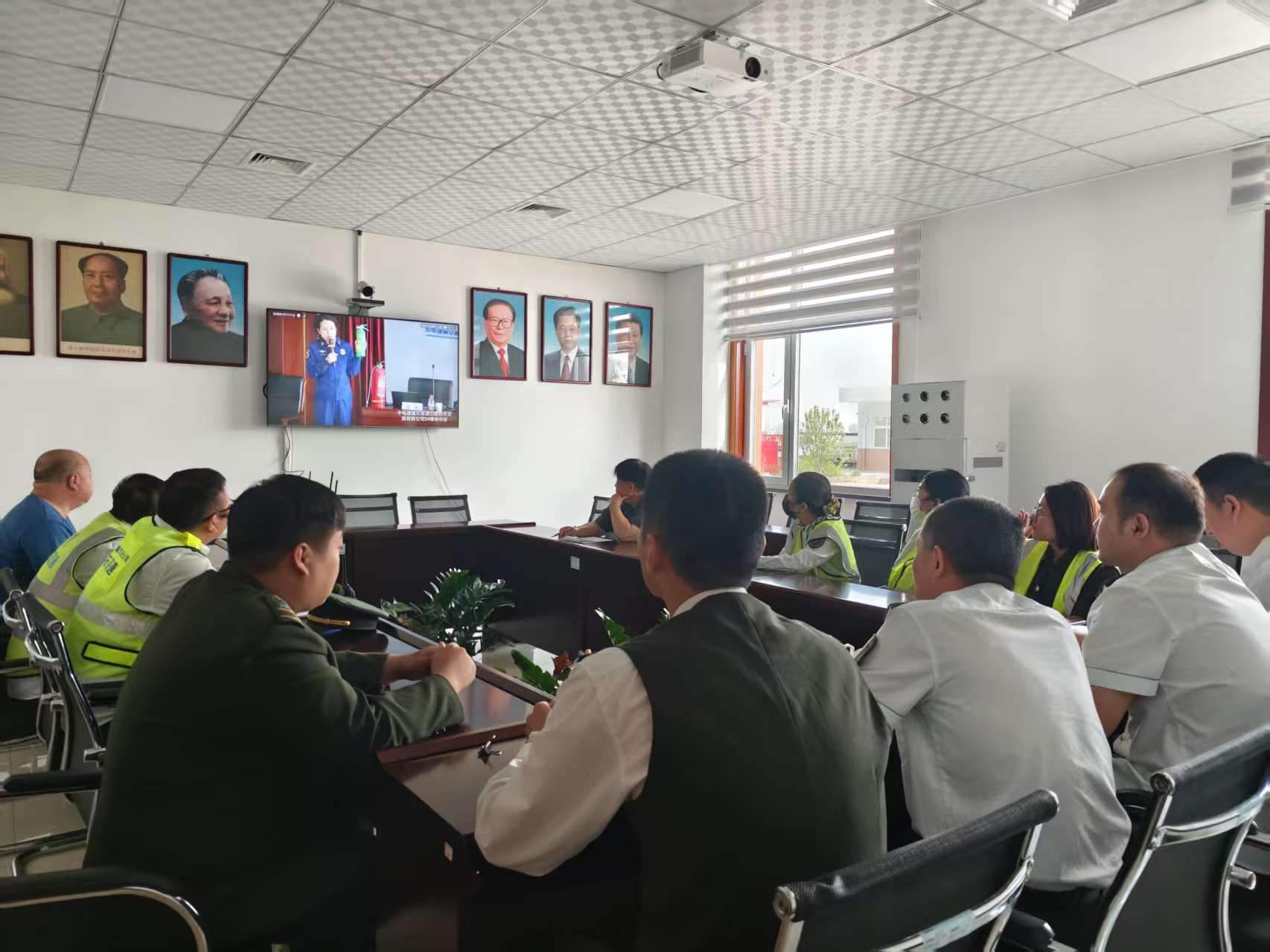 eaeec42c54dbdec8d3d4bf4ff311555.jpg eaeec42c54dbdec8d3d4bf4ff311555.jpg