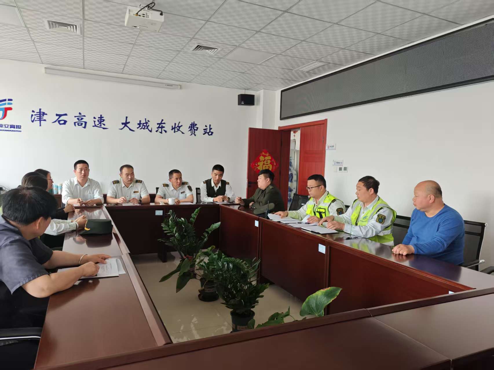 54730b4cadb27517d07595145b6a19b.jpg 54730b4cadb27517d07595145b6a19b.jpg