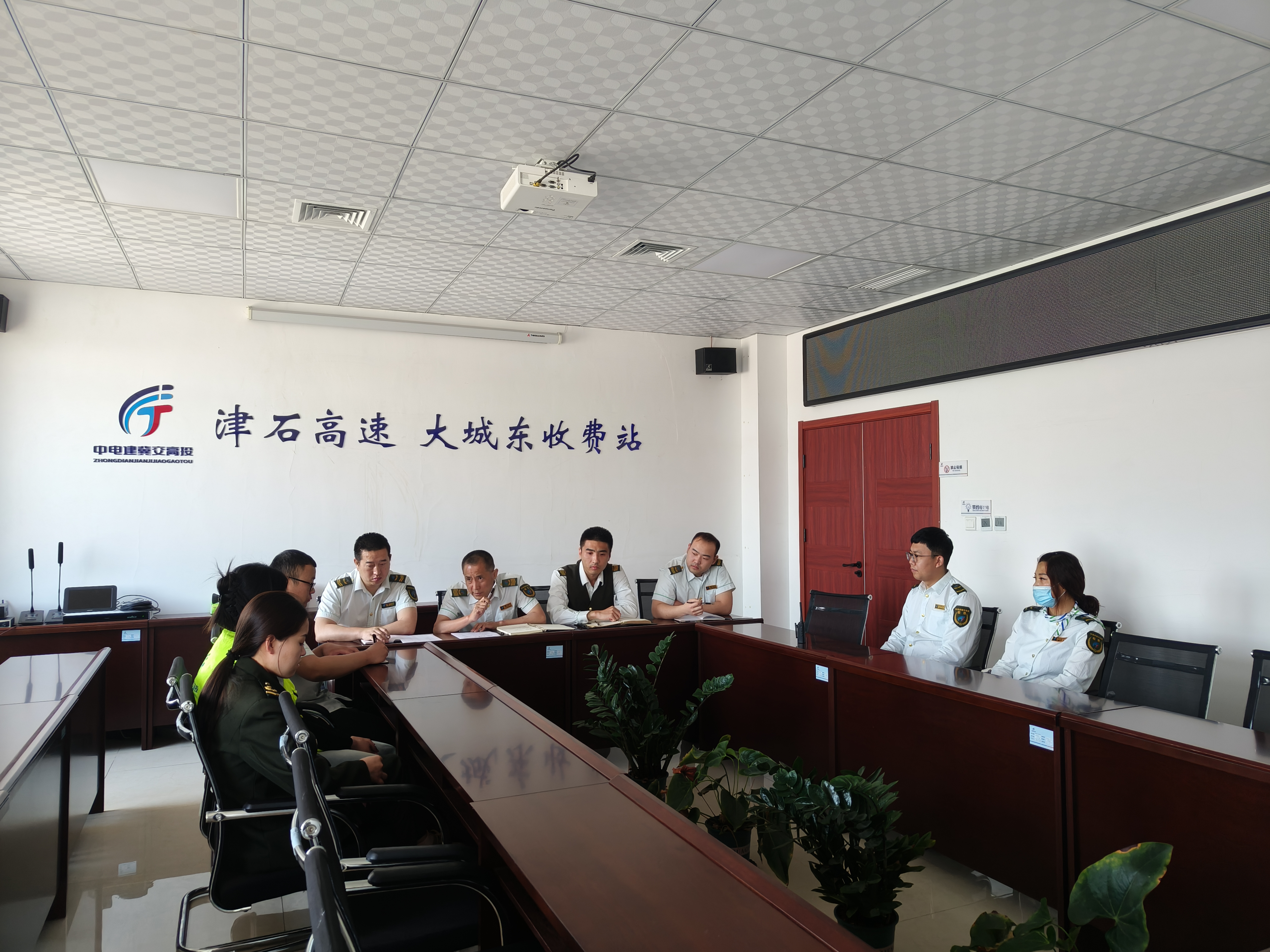 cf6a48a134f2ad6f586b10de3466660.jpg cf6a48a134f2ad6f586b10de3466660.jpg